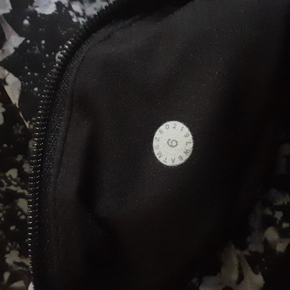 Lululemon Pace Rival Crop *22" Floral Spritz Multi / Black Size 6 - Picture 9 of 12